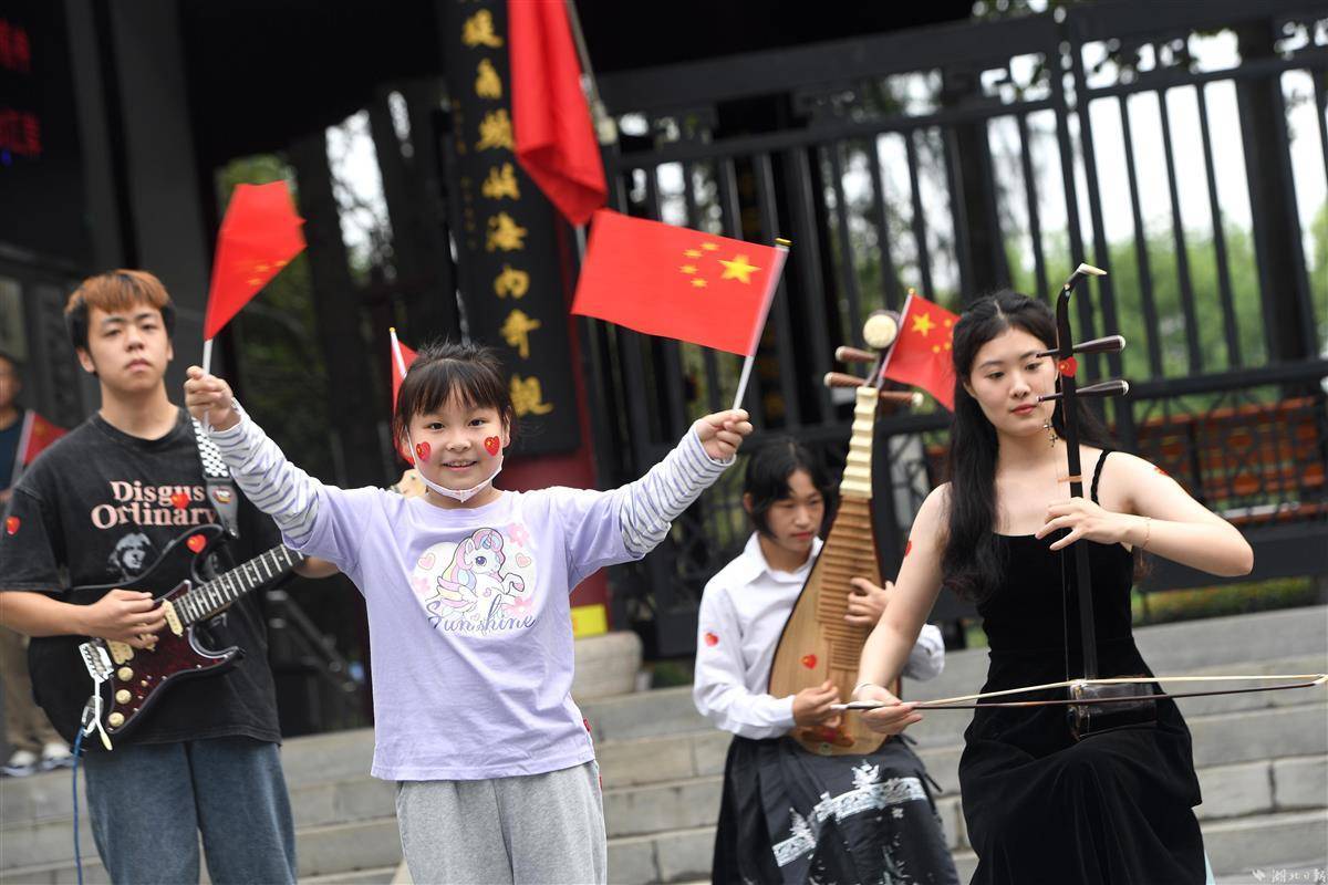 南山平台传媒